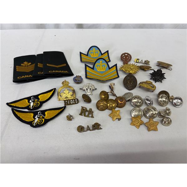 Canadian Military Badges, Buttons, Patches & Shoulder Titles Lot