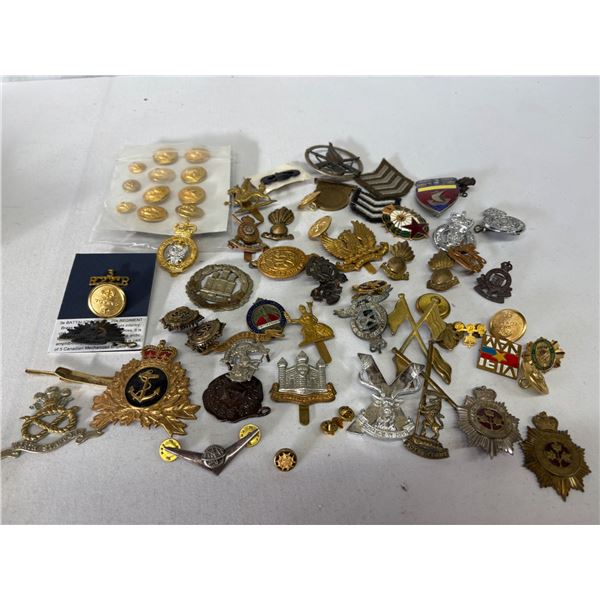 50+ WW2 To Modern Military Cap & Collar Badges, Buttons & Insignia Lot