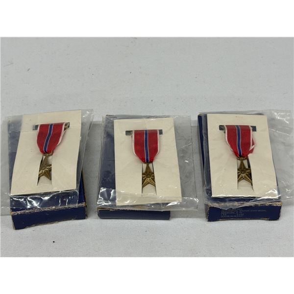 3 Genuine US Miniature Bronze Stars With Original Boxes Military Medals Lot