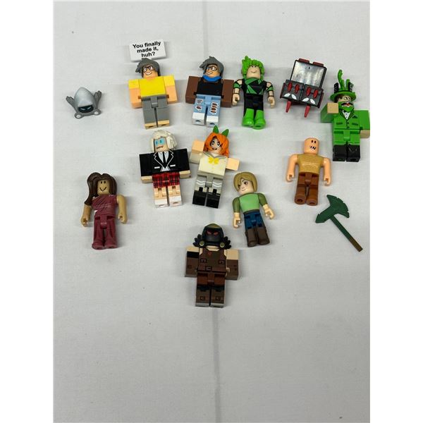11 Roblox Jazwares Figures – Series? Collectible Figure Lot
