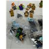 Image 2 : 20-Piece Minecraft Mini Figure Lot, Figures With Weapons, New & Used Collectibles