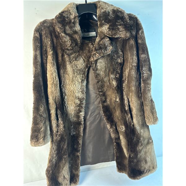 Leo of Shillington Edmonton - Furs of Distinction