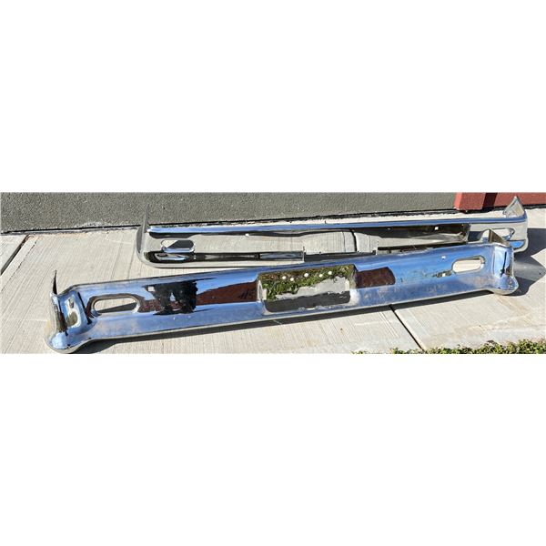 2 Vehicle Fenders