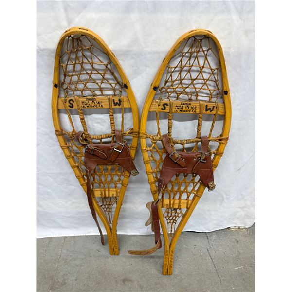 Vintage Torpedo Snowshoes - Youth - 11 x 36 E