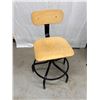 Image 2 : Bevco Lab Stool