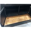 Image 5 : Hutch