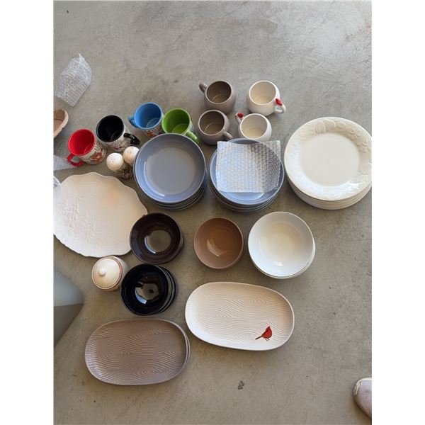 Tableware Sets Including Bowls, Plates, and Mugs