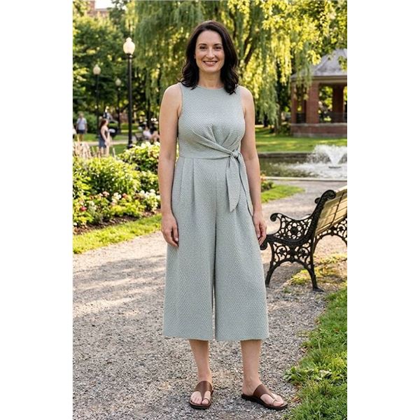 DKNY Womenâ€™s Sleeveless Jumpsuit Size Large