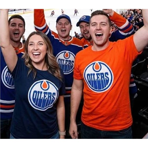 2 Edmonton Oilers NHL T-Shirts Large