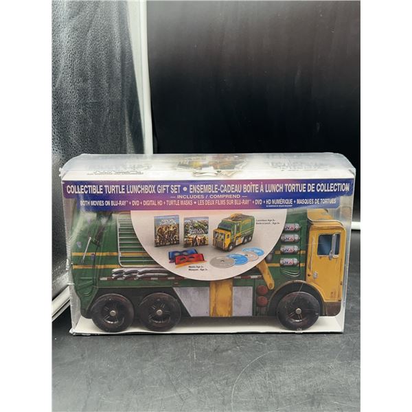 TMNT Collectible Turtle Truck Blu-ray Lunchbox Set