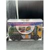 Image 1 : TMNT Collectible Turtle Truck Blu-ray Lunchbox Set