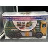 Image 2 : TMNT Collectible Turtle Truck Blu-ray Lunchbox Set