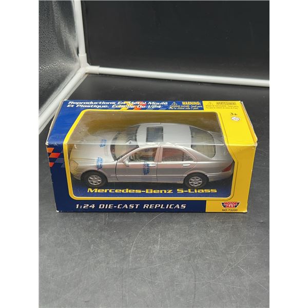 Motor Max 1:24 Mercedes-Benz S-Class Die-Cast Model