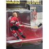 Image 2 : Starting Lineup Timeless Legends Hockey Figure