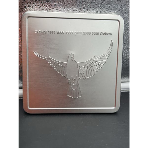 Canada 2000 Millennium Coin and Stamp Set