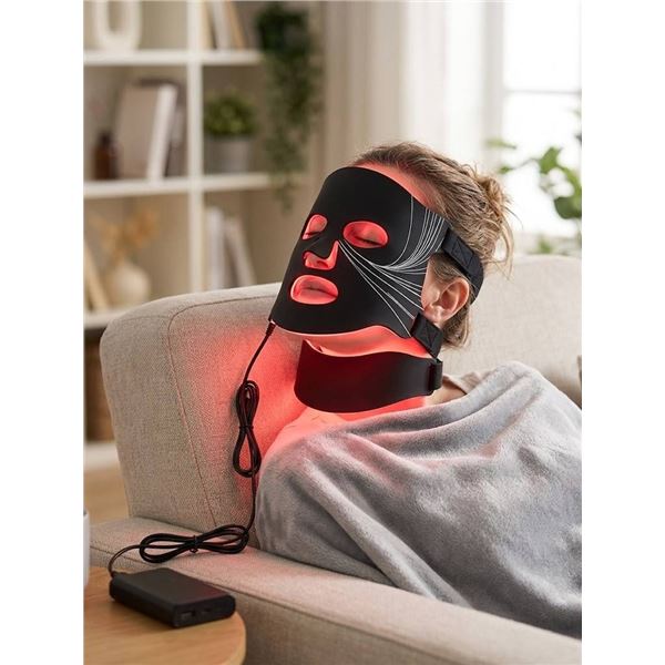 LED Light Therapy Mask Kit with Accessories