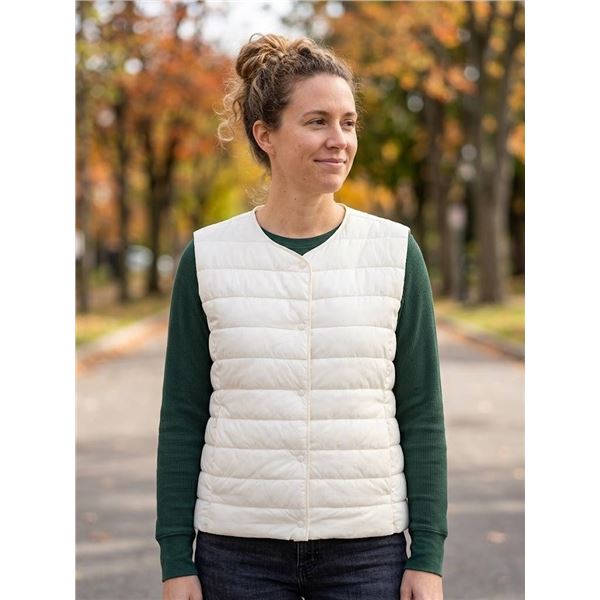 Mondetta World Outfitter White Puffer Vest XL