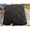 Image 4 : Portable Heated Stadium and Hunting Seat Pad