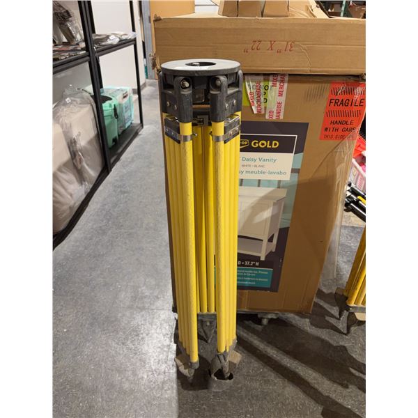 Dutch Hill Tripod for Surveying Equipment