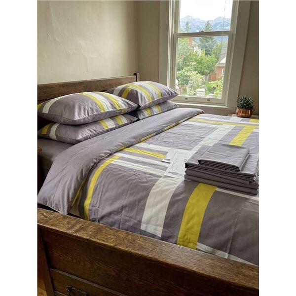 Comfy Bamboo World Queen 4-Piece Sheet Set **Stock image may not be exact**