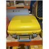 Image 2 : Trimble Battery System Charger 5-Slot with Case