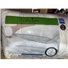 Image 5 : Kate Spade Queen Size Bed Pillows 2 Pack