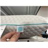 Image 4 : Martha Stewart Polyurethane Foam Pillow