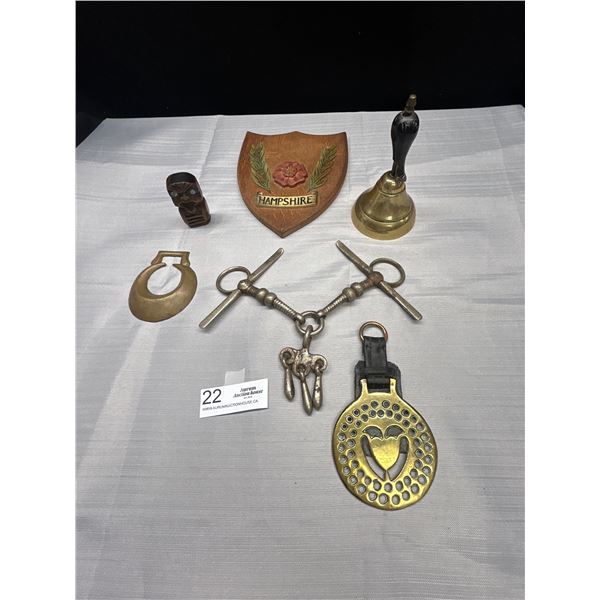 A lot of Brass + Wood Including Victorian Horse Brasses etc