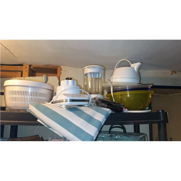 KitchenAid Blender Base, Salad Spinner, Mixing Bowls and Kitchenware Lot
