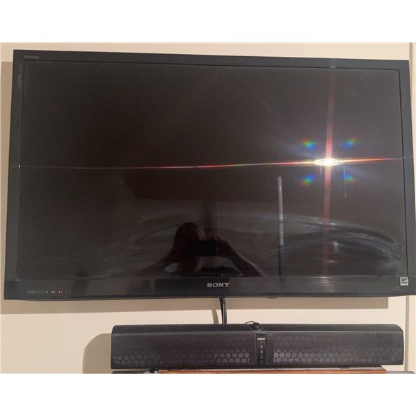 Sony Bravia 40-Inch LCD TV With Wall Mount and Soundbar