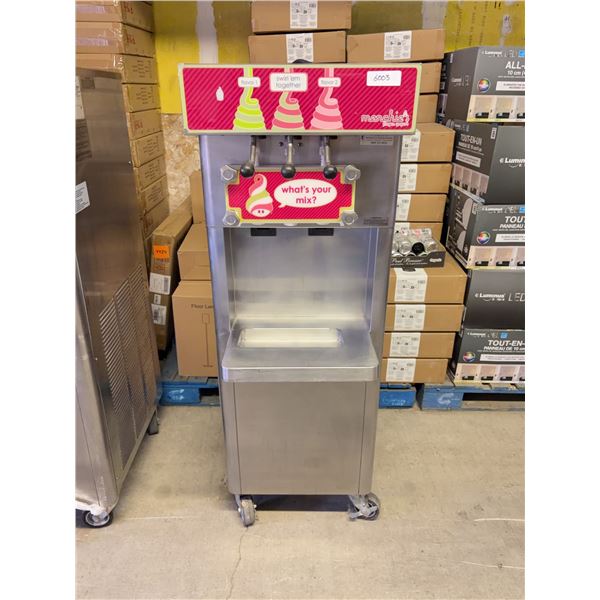 Stoelting F231 Frozen Yogurt Soft Serve Machine !PICK UP LOCATION AT 4215 11ST NE!
