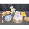 Image 1 : Keepsake Boxes, Plush Bear, Glass Lamp, Figurines, Stationery