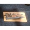 Image 4 : Lot: Traveler Stamp Album, Chronological Study Bible, and more
