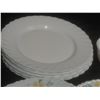 Image 11 : Arcopal Opal Glass 20-Piece Dinnerware Set With Floral and White Patterns