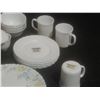 Image 13 : Arcopal Opal Glass 20-Piece Dinnerware Set With Floral and White Patterns