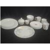 Image 2 : Arcopal Opal Glass 20-Piece Dinnerware Set With Floral and White Patterns