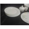 Image 3 : Arcopal Opal Glass 20-Piece Dinnerware Set With Floral and White Patterns