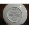 Image 12 : Lot: Thomas Kinkade Plates, Lolë Sling Bag, Drinkware, and Storage Jars