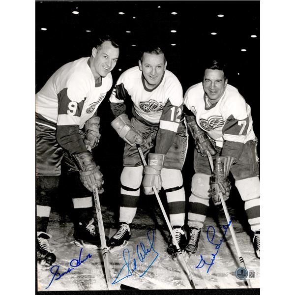 GORDIE HOWE, SID ABEL & TED LINDSAY SIGNED 8X10 - BECKETT COA