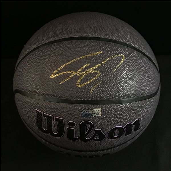 SHAQUILLE ONEAL SIGNED WILSON BASKETBALL (ACE COA)