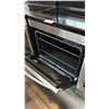 Image 2 : FRIGIDAIRE FCRI306CAS FREESTANDING INDUCTION RANGE, POWER BOIL, STEAM CLEAN, STAINLESS STEEL