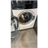 Image 5 : ELECTROLUX ELTE730CAW1 STACKED SINGLE CHASSIS FRONT LOAD LAUNDRY TOWER 27X32X76 INCHES