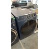 Image 1 : GE SMART FRONT LOAD STEAM WASHING APPLIANCE UNIT 28X32X39.75 INCHES