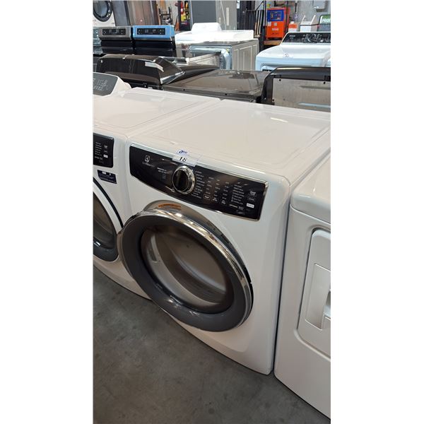 ELECTROLUX PERFECT STEAM FRONT LOAD ELECTRIC MOISTURE EXTRACTION DRYER UNIT