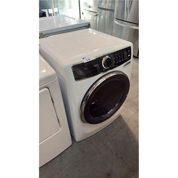 ELECTROLUX PERFECT STEAM FRONT LOAD ELECTRIC MOISTURE EXTRACTION DRYER UNIT