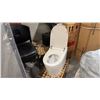 Image 1 : FORNO ACQUA CSTE01 TANKLESS ONE-PIECE INTELLIGENT TOILET, AUTO OPEN, UV CLEANING 16X28.5X19.5 INCHES