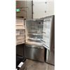 Image 2 : FRIGIDAIRE VARIABLE TEMPERATURE ZONE, CRISPSEAL PRODUCE PRESERVATION FRIDGE