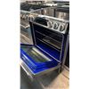 Image 2 : LG LSIL6336XE 30-INCH INDUCTION RANGE, 6.3 CU. FT. INSTAVIEW OVEN, PROBAKE CONVECTION, STAINLESS