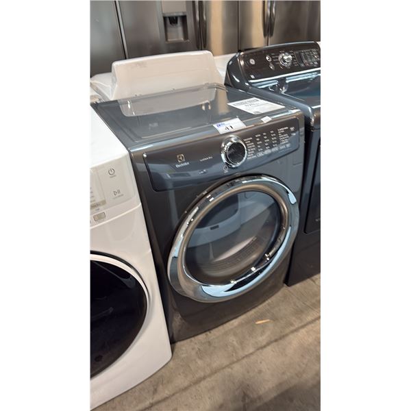 ELECTROLUX 27-INCH FRONT LOAD ELECTRIC DRYER W/ STEAM 8.0 CU. FT. 27"W X 31.5"D X 38"H
