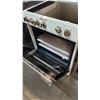 Image 2 : BRIGHT WHITE GLAZED STEEL FORNO LEONARDO ESPRESSO PRO-STYLE SLIDE-IN INDUCTION RANGE COOKING UNIT